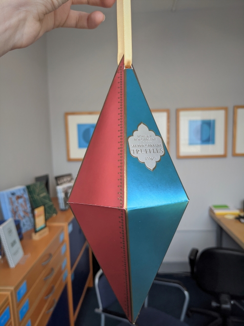 5 magical holiday packaging and print design ideas