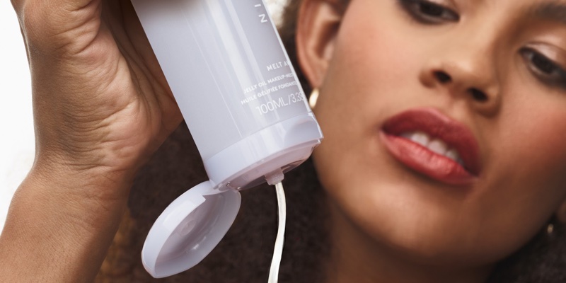 Rihanna's new jelly cleanser and 6 other fresh skus