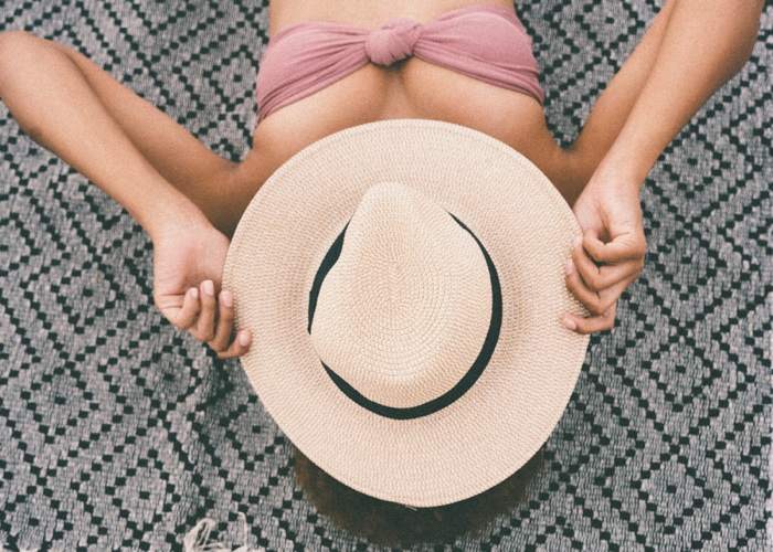 A look behind the screen: How to make an SPF50 sun care product 
