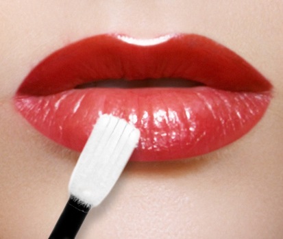 A perfect combination of applicator and brush - Velvet Caress