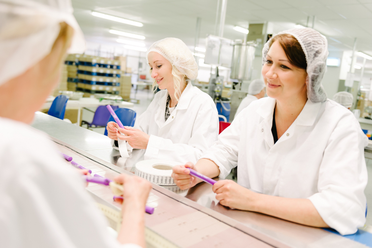Amelia Knight ramps up UK business with Pascalle Cosmetics acquisition 