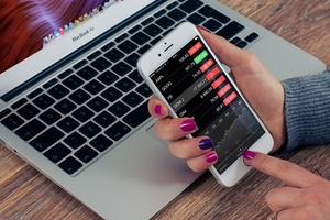 AmorePacific, Hankook Cosmetics and Kolmar Korea fall in value