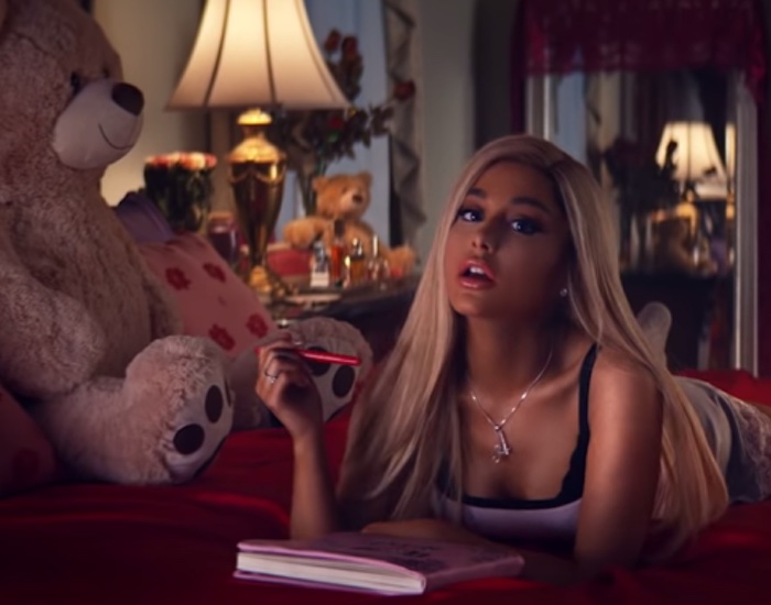 Ariana Grande poised to launch beauty line