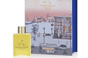 Aromatherapy Associates reveals festive gifts for 2017