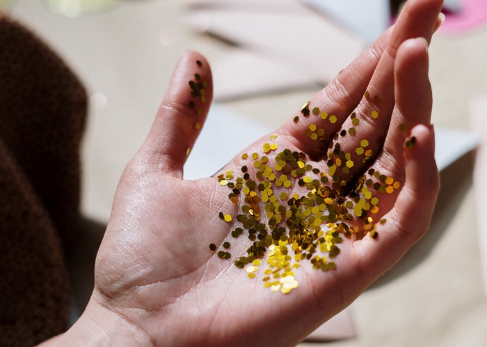 A New Biodegradable Glitter Is Here Thanks to Cambridge Researchers -  EcoWatch