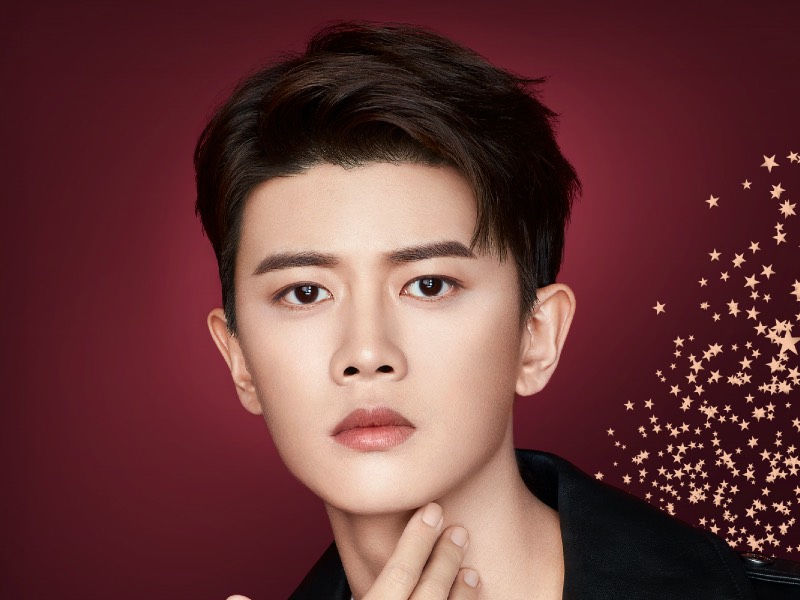 Charlotte Tilbury signs sportsman Allen Ren for China marketing campaigns 