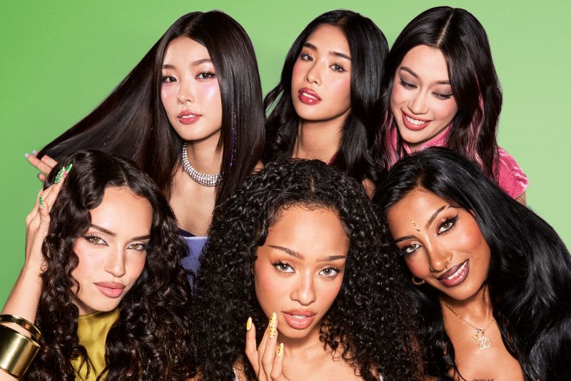 Katseye will front Matrix's Matrix Moves campaign.
(L-R Top: Yoonchae, Sophia, Megan. Bottom: Daniella, Manon, Lara)