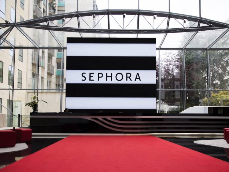 <i>Sephora's headquarters in Neuilly-sur-Seine, France</i>
