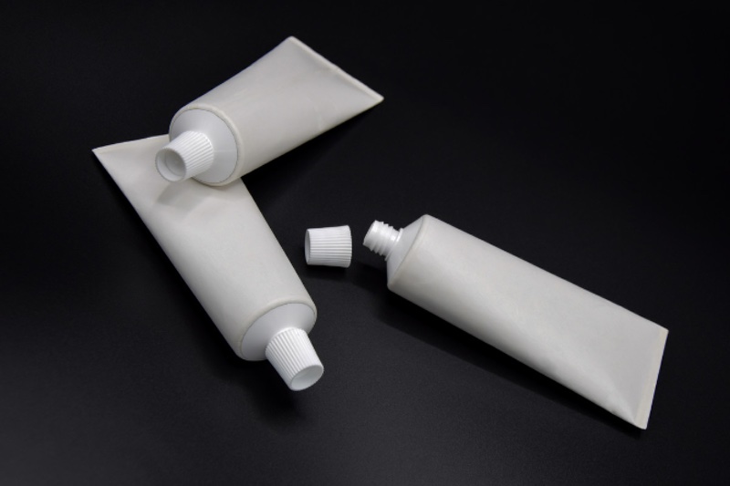 Stora Enso helps beauty brands make eco-friendly switch with new paperboard tube
