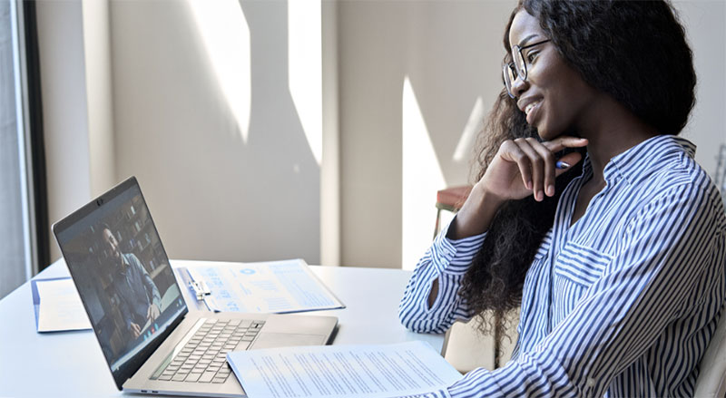 Assessing a job via remote interview