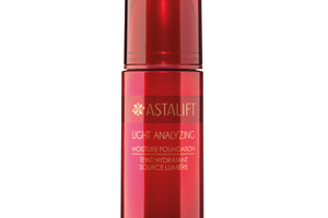 Astalift debuts foundation 
