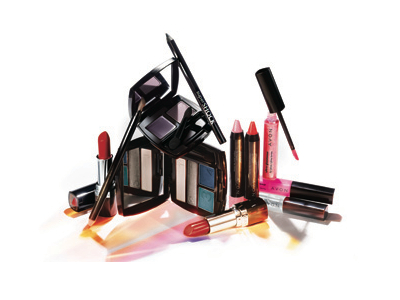 Avon reports poor Q1 results 