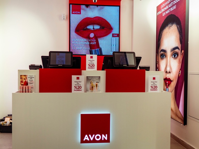 Inside one of Avon's standalone franchise stores in Turkey
