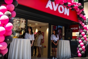 Avon to open first-ever UK stores via representative franchise scheme