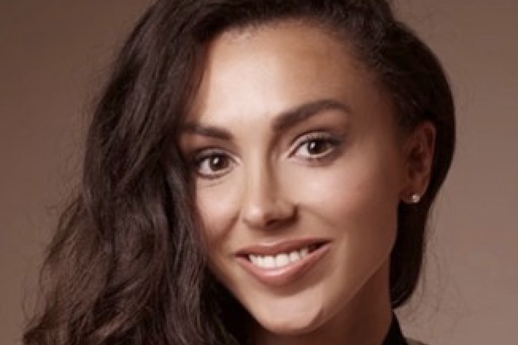 bareMinerals' Marketing Director talks careers, Covid-19 and consumer safety