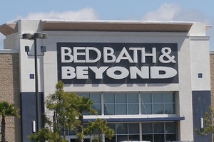 Bed Bath & Beyond warns of bankruptcy