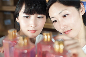 Big brands pile pressure on local personal care leaders in China