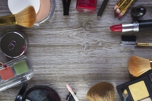 BRANDstand to distribute BARELY Cosmetics in the UK

