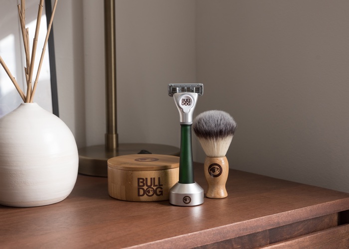 Bulldog raises bar with glass razor made from recycled beer bottles 
