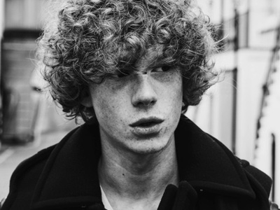 Burberry shoots new fragrance campaign live on Instagram
