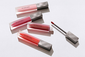 Burberry unveils Liquid Lip Velvet
