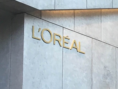 Campaigners urge L’Oréal to remove ‘cancer-causing’ chemicals from products

