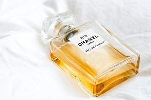 Chanel goes green with recycled glass for Nº5 fragrance 