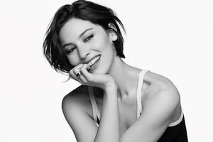 Chanel signs singer Gracie Abrams as Coco Mademoiselle Ambassador