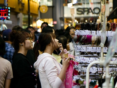 China 'refuses' to import 11 tonnes of South Korean cosmetics
