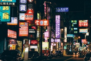 China's e-commerce surges amid slowdown