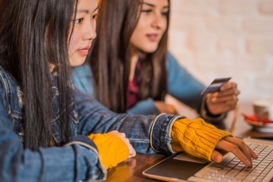 China's zero-zero generation is inspiring the beauty business 