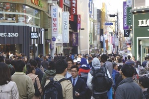 China tourists boost beauty markets across Asia