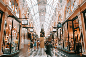 Christmas comes early for beauty on the high street as perfume boosts sales 

