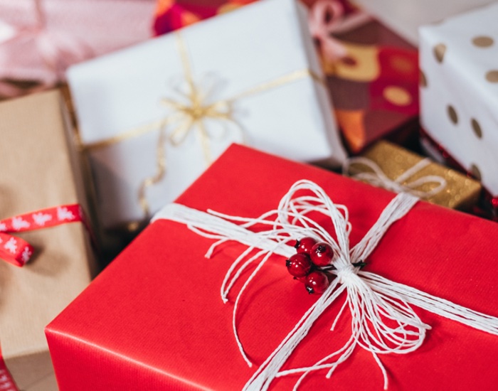 Christmas shoppers expected to bring festive cheer to UK retailers this season
