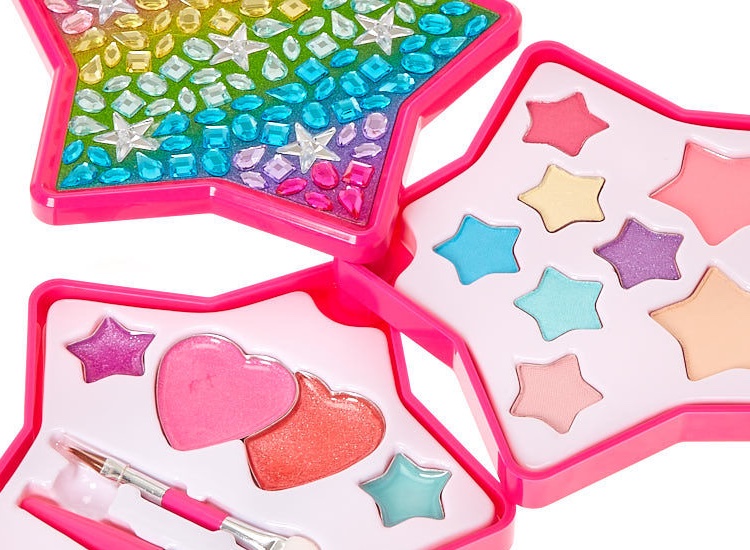Claire's Accessories gives the all-clear in make-up recall over asbestos fears