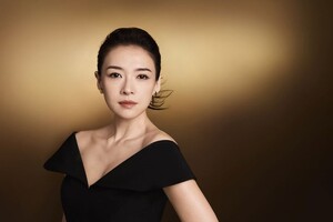Clarins names Chinese actress Zhang Ziyi Global Spokesperson for Precious line