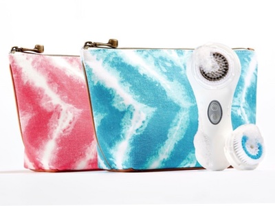 Clarisonic removes sunscreen more efficiently than manual washing alone