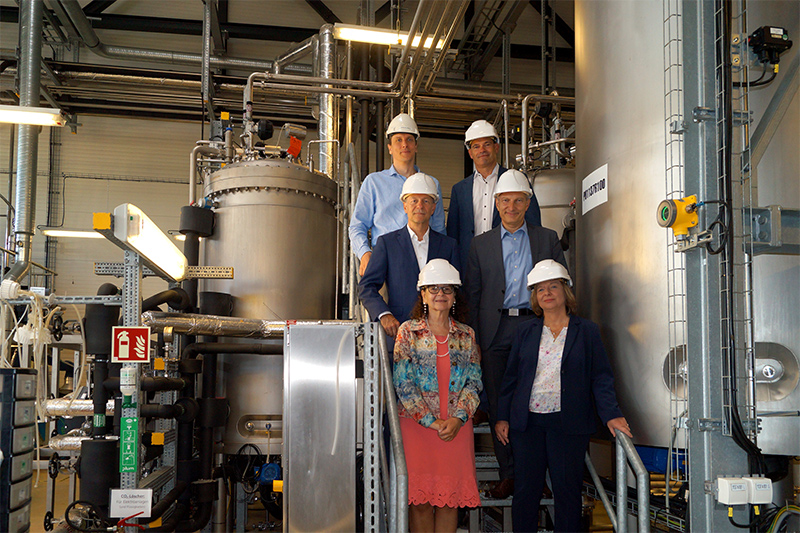 CO2 recycling powers a new palm oil alternative for the cosmetics industry