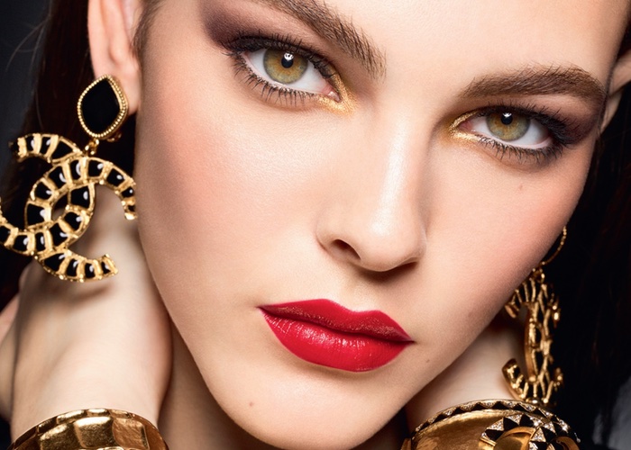 Coco’s home inspires Chanel Beauty’s new Holiday collection 