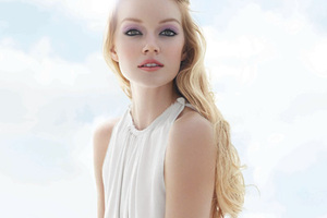 Colour cosmetics – come back brighter