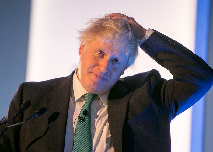 Coronavirus: Beauty industry puts pressure on Boris to reopen salons 
