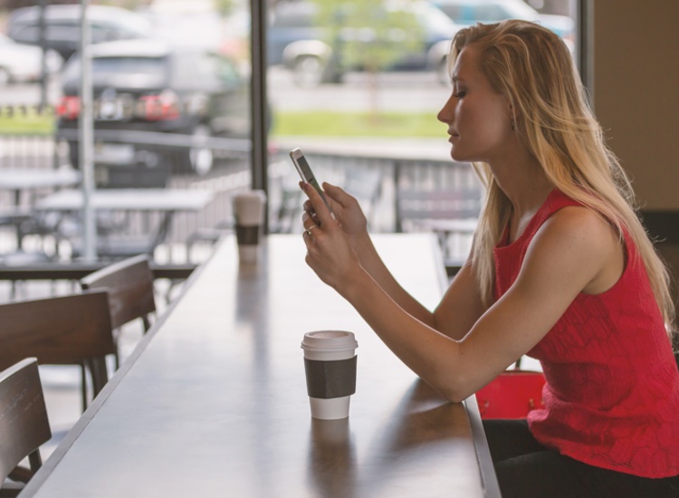 Cosmetic safety apps need greater scientific evidence to avoid misleading shoppers, warns Fébea