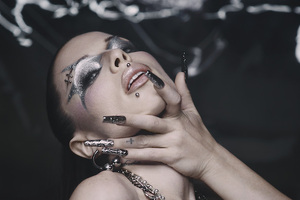 Cosmetics Business Picks: the 5 best summer brow and eye make-up trends