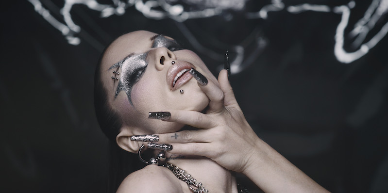 Cosmetics Business Picks: the 5 best summer brow and eye make-up trends
