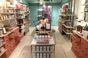 Crabtree & Evelyn opens botanist-inspired concept store

