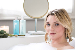 Crabtree & Evelyn partners with blogger Estée Lalonde 