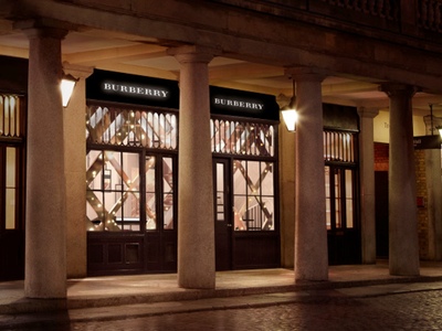 Currency gusts threaten Burberry