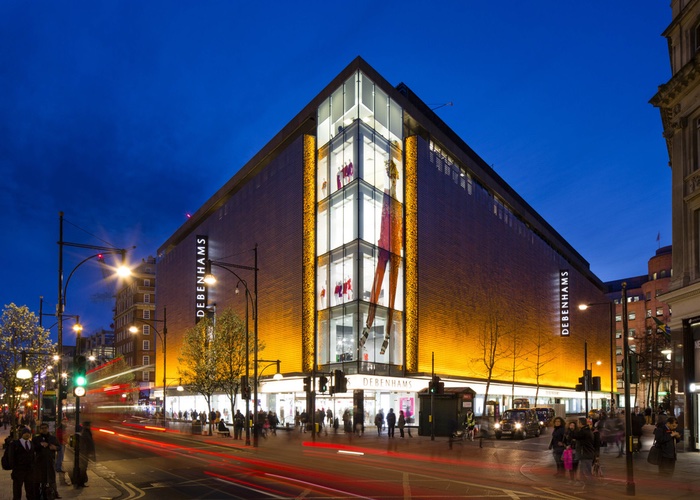 Debenhams ousts bosses and calls in lenders