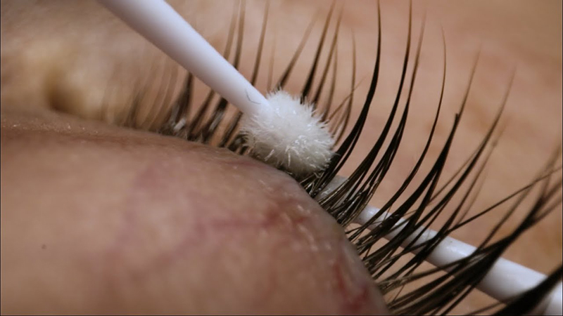 Dispelling common lash myths: Damage, Discomfort and Durability