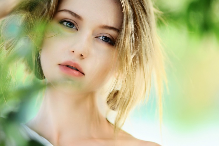 Dove shows commitment to transparent beauty marketing with No Digital Distortion Mark
